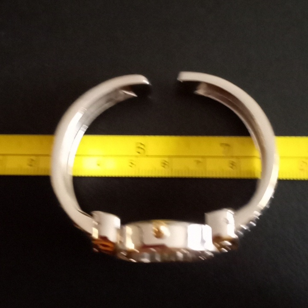 FASHION WATCH - Picture 5 of 6